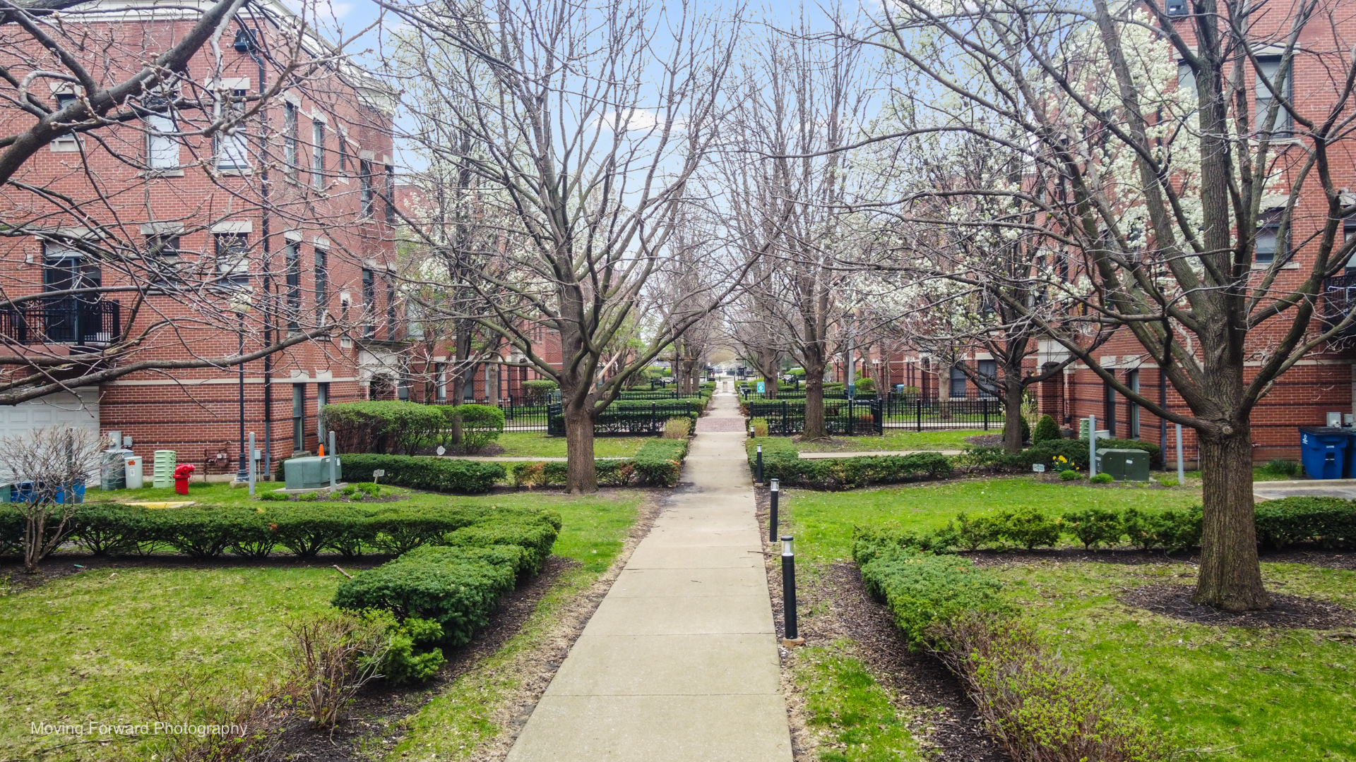 814 W 15th Place