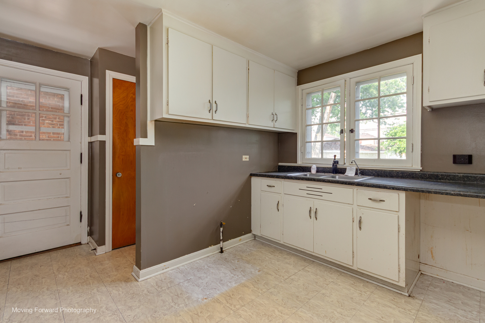 3312 S 58th Court