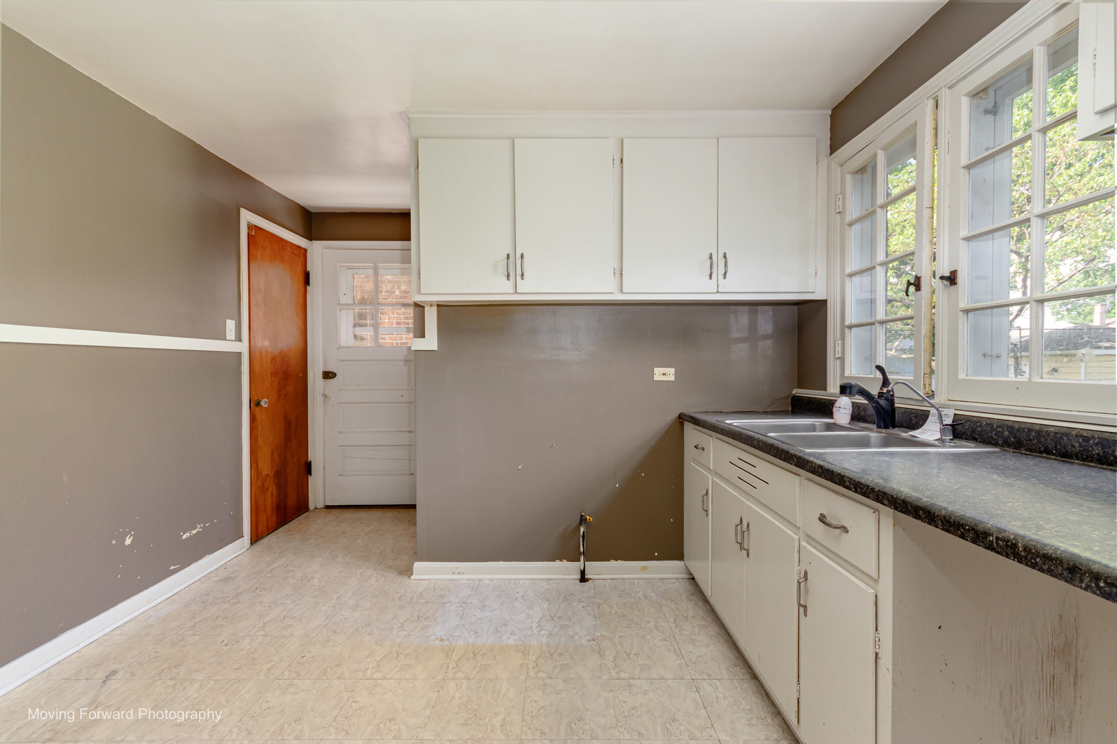 3312 S 58th Court