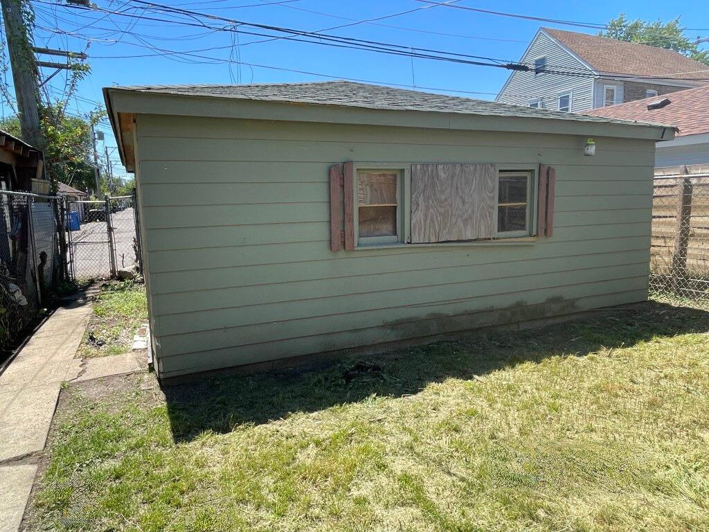 2647 W 69th Street