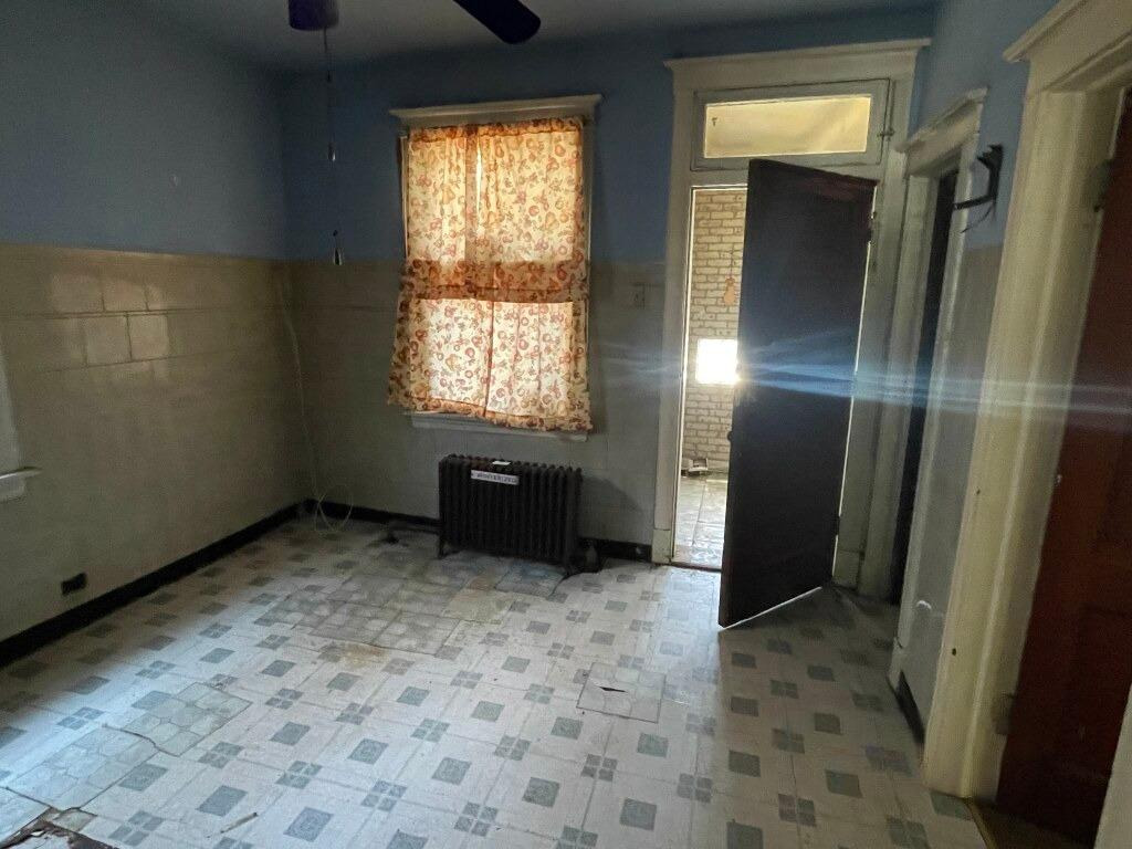 2647 W 69th Street