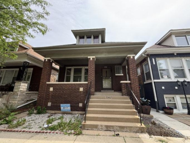 2647 W 69th Street