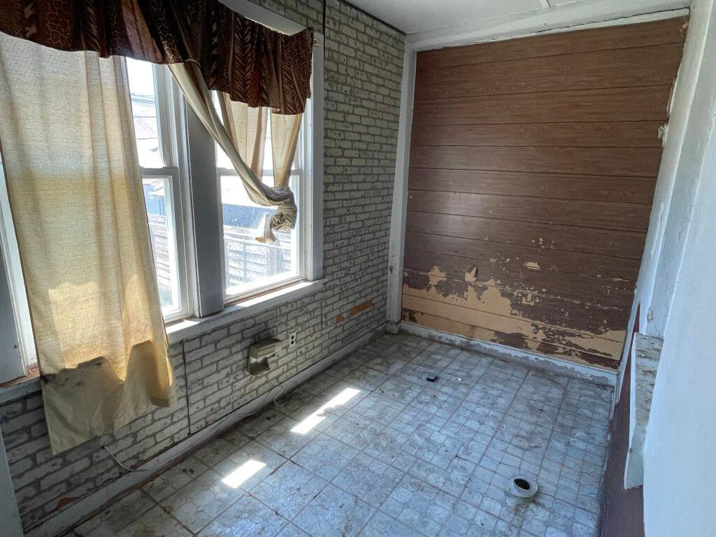 2647 W 69th Street