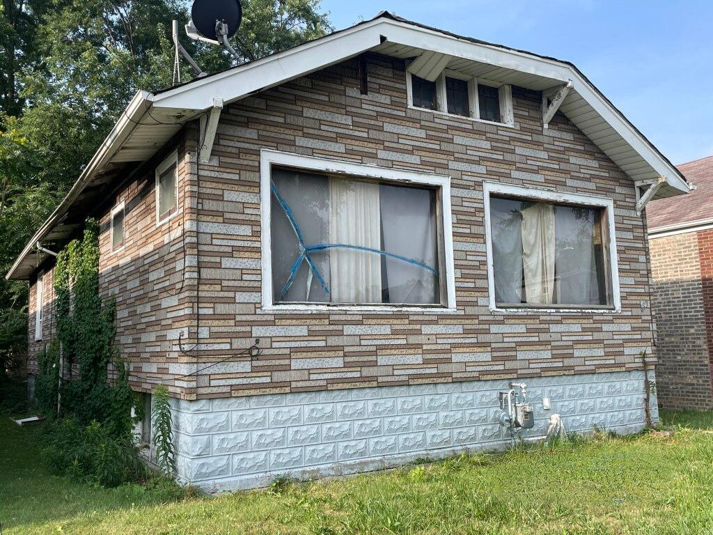 659 W 116th Place