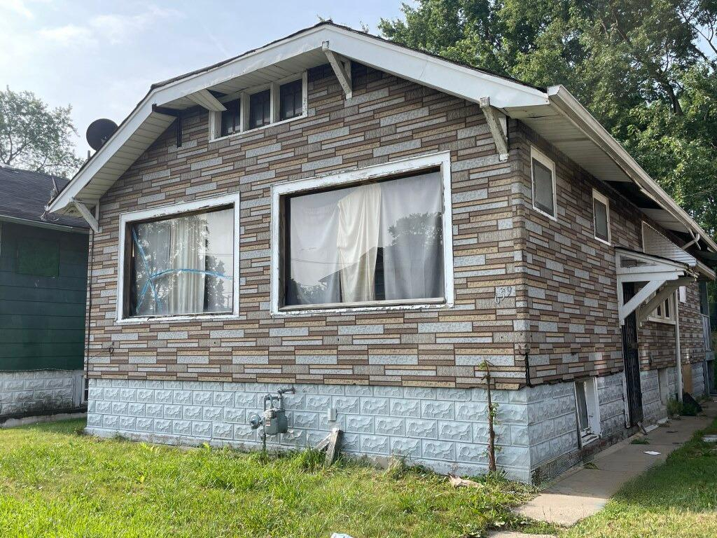 659 W 116th Place