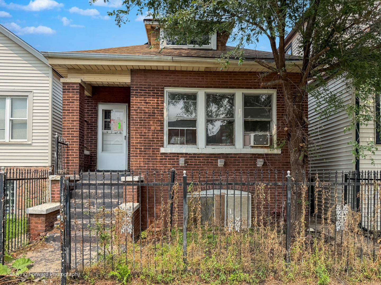 4928 W Congress Parkway