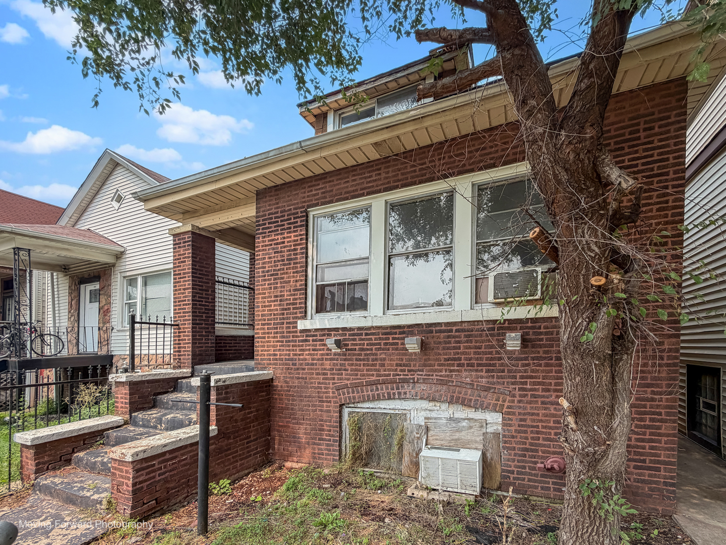 4928 W Congress Parkway
