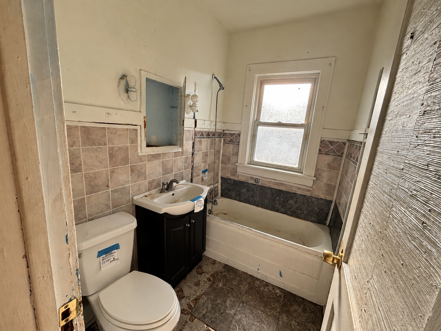 1341 W 112th Place