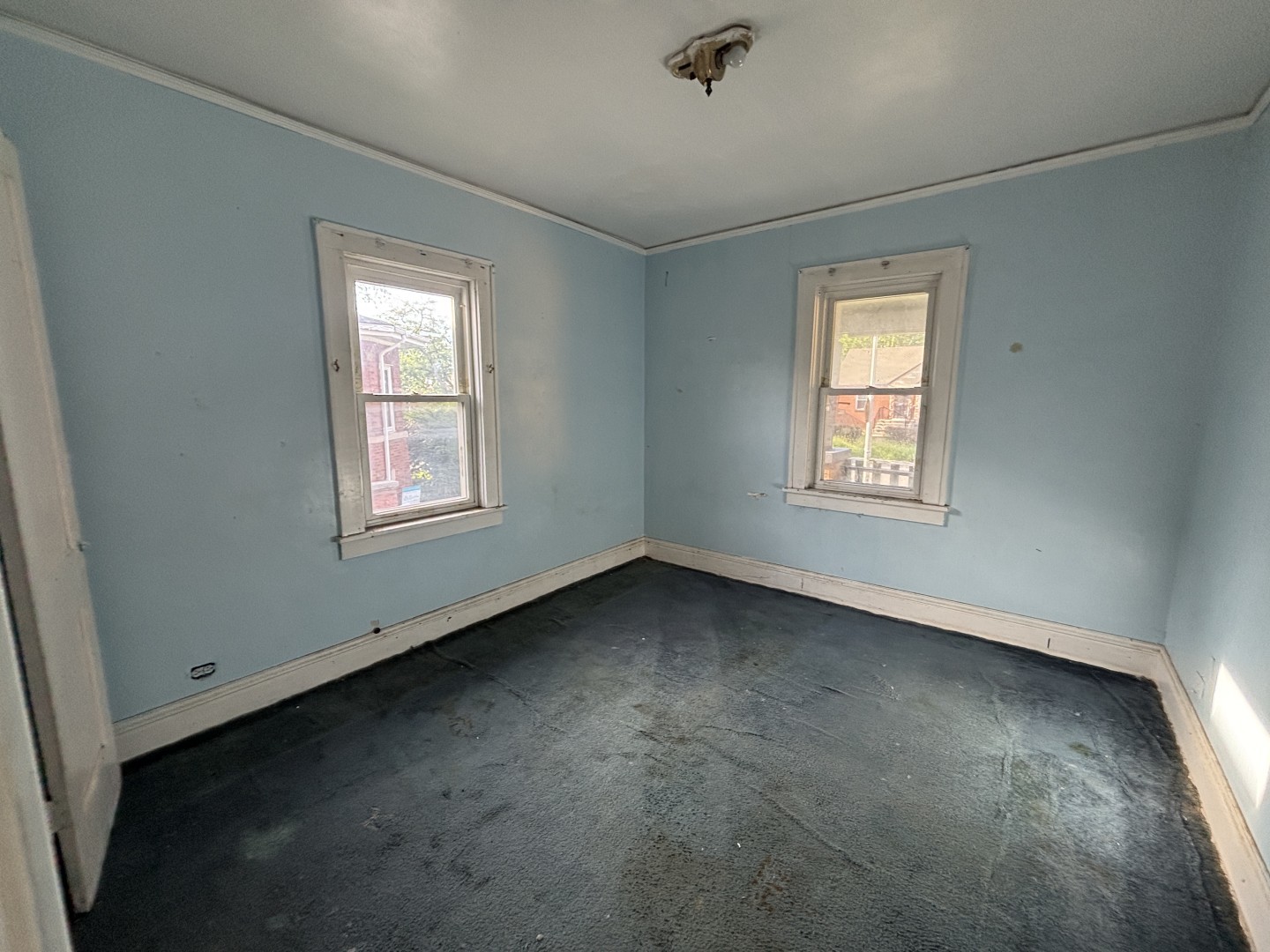1341 W 112th Place