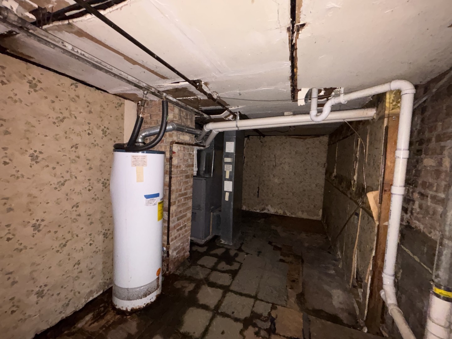 1341 W 112th Place