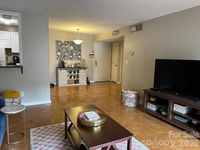 1323 Queens Road Unit: 313