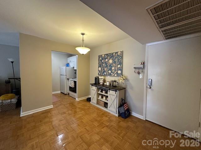 1323 Queens Road Unit: 313