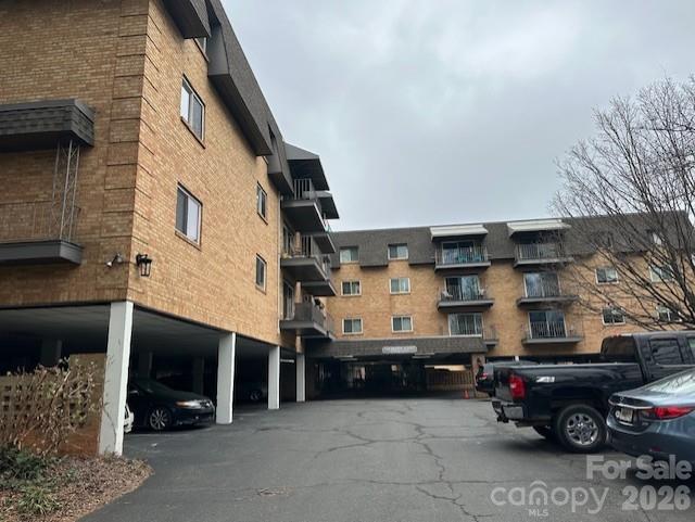 1323 Queens Road Unit: 313