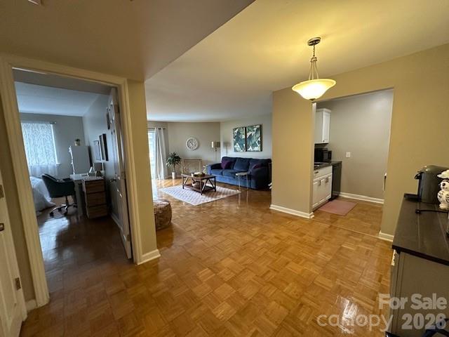 1323 Queens Road Unit: 313