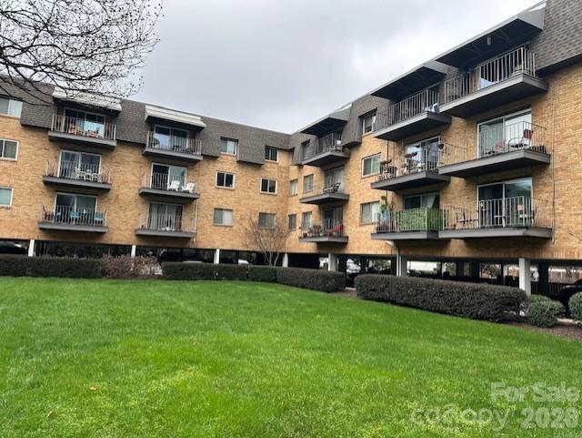 1323 Queens Road Unit: 313