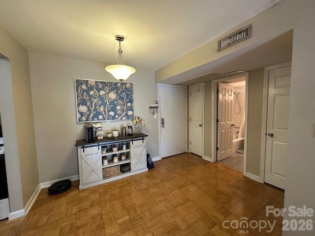 1323 Queens Road Unit: 313