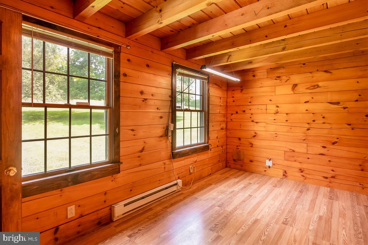 120 Lewis Rd