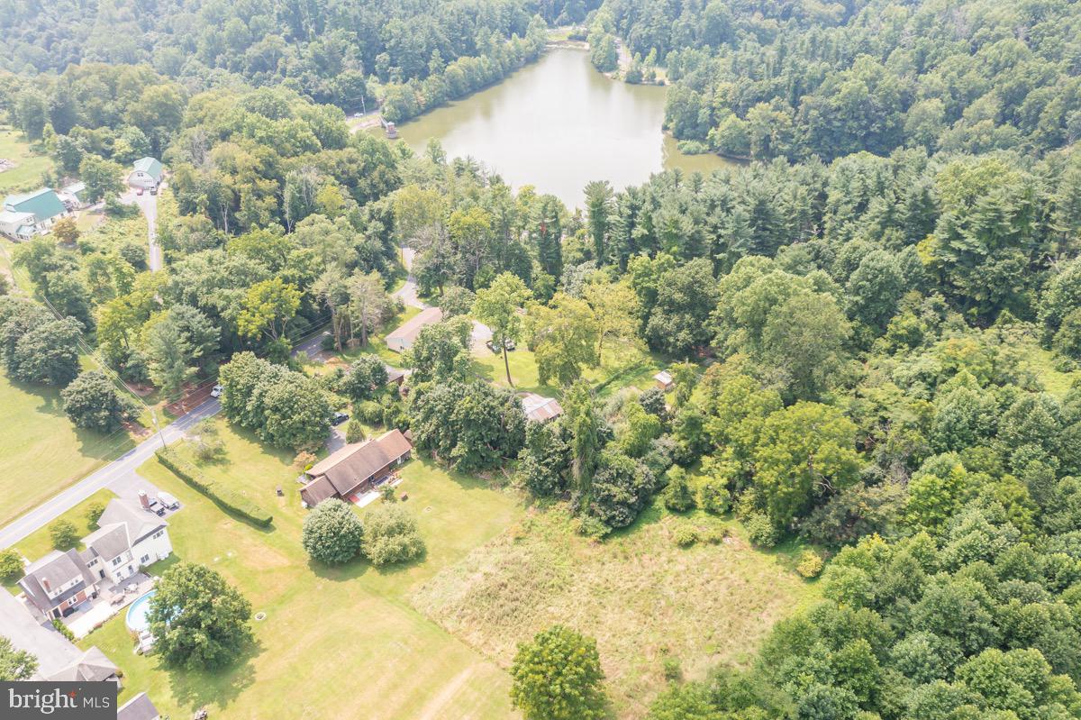 120 Lewis Rd