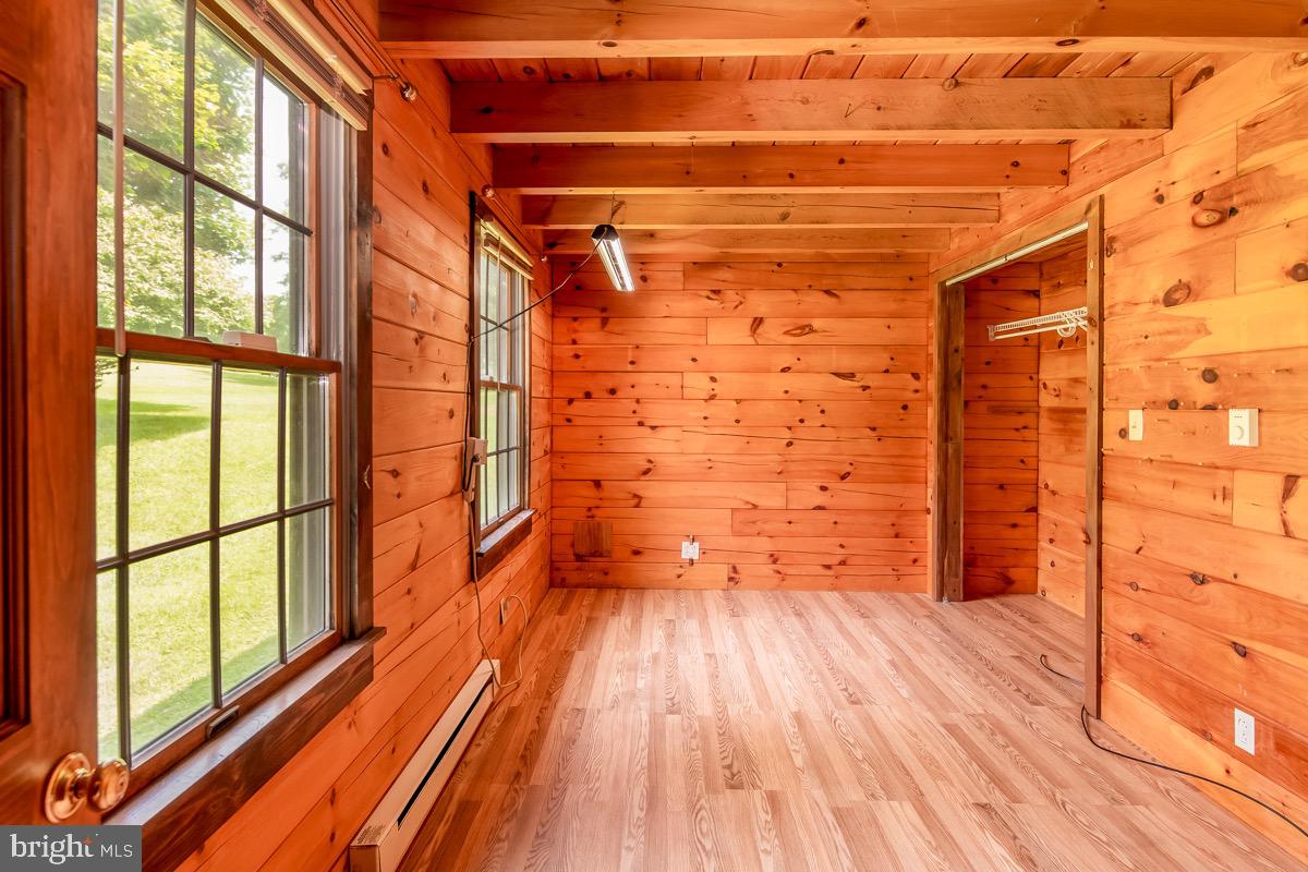120 Lewis Rd