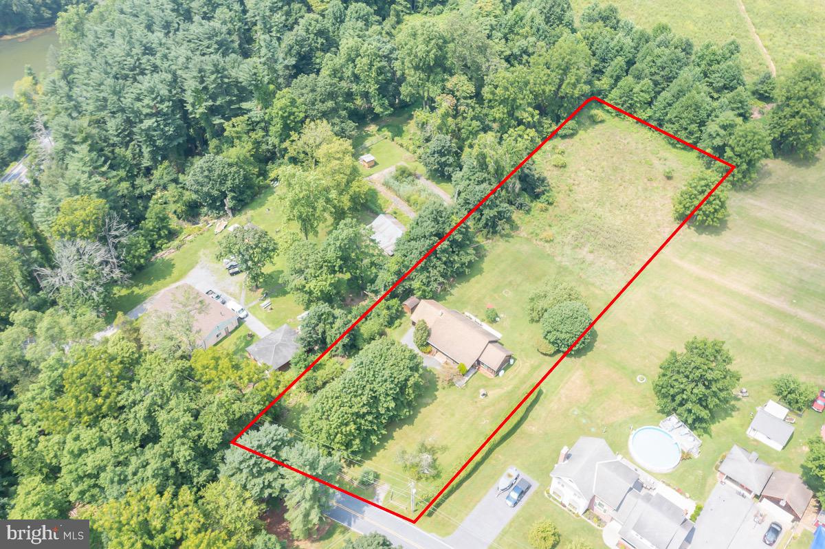 120 Lewis Rd