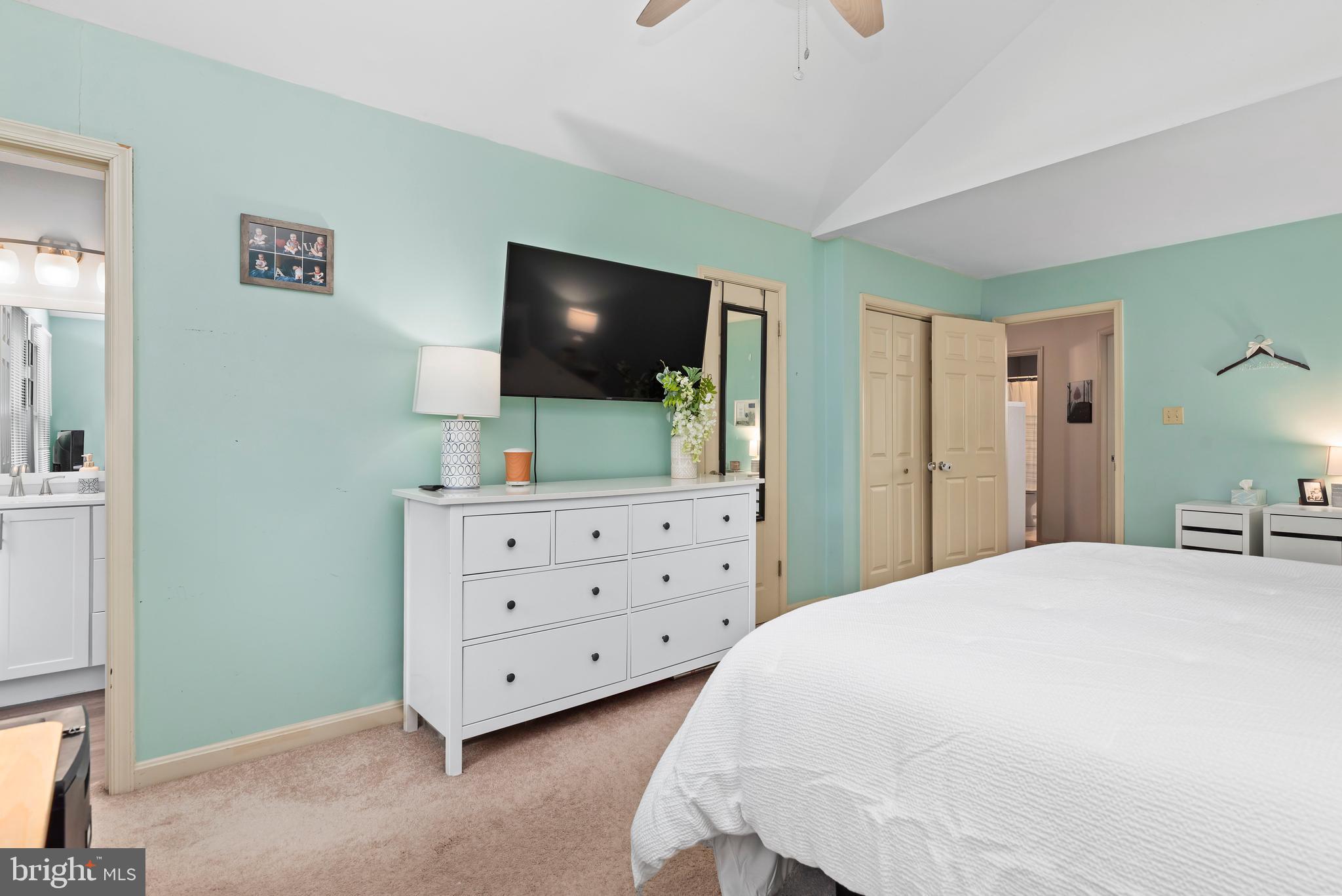5619 Moreland Ct