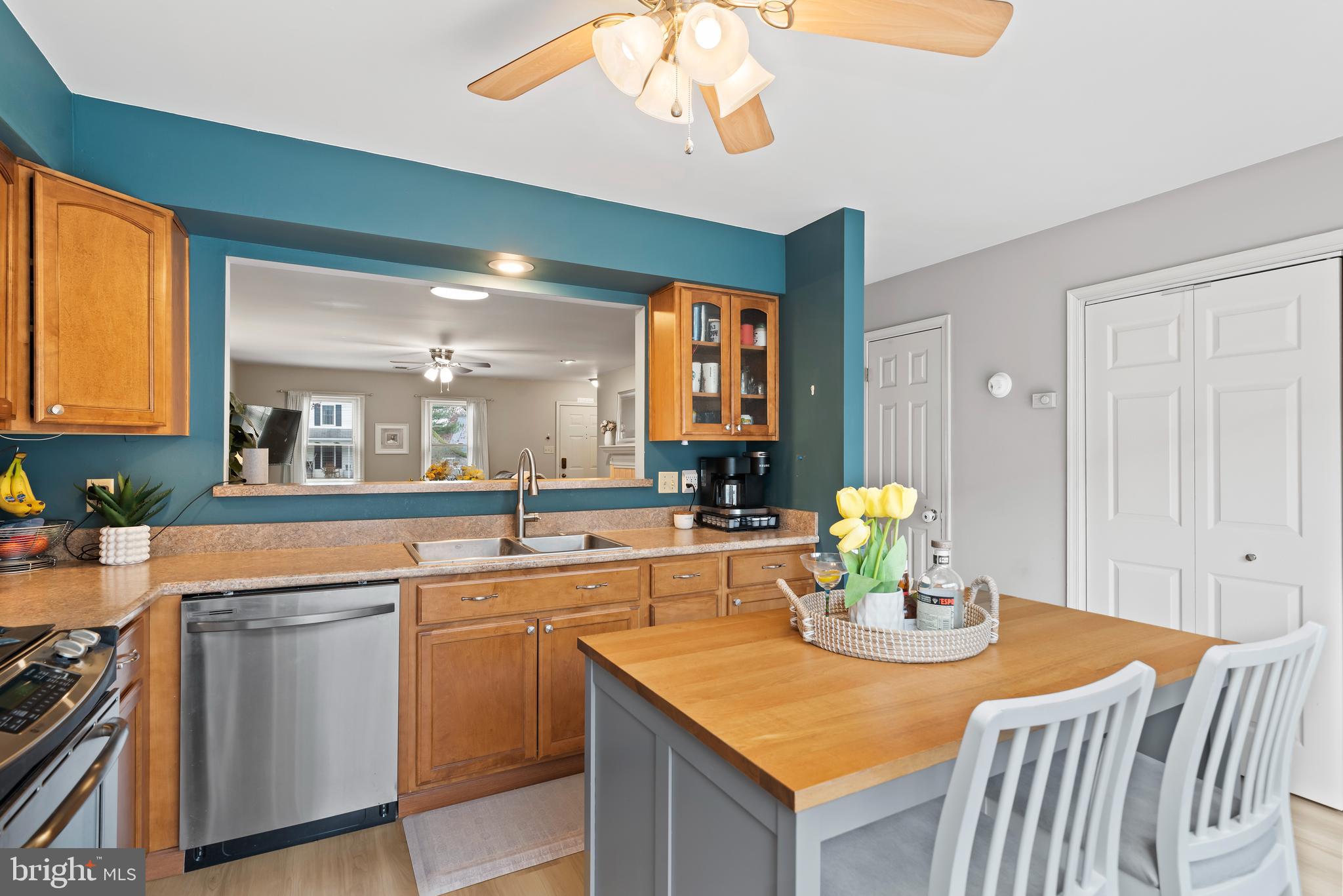 5619 Moreland Ct