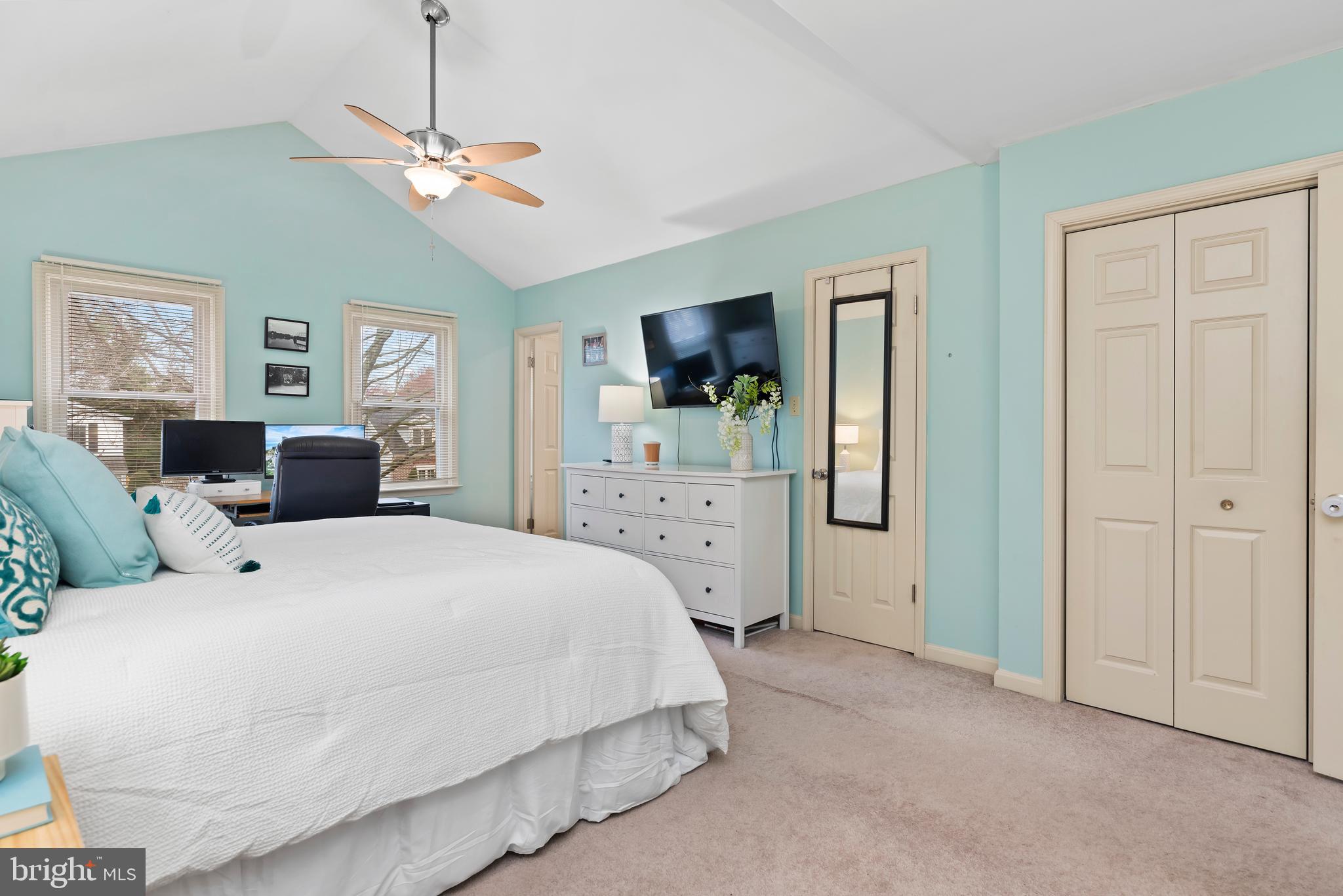 5619 Moreland Ct