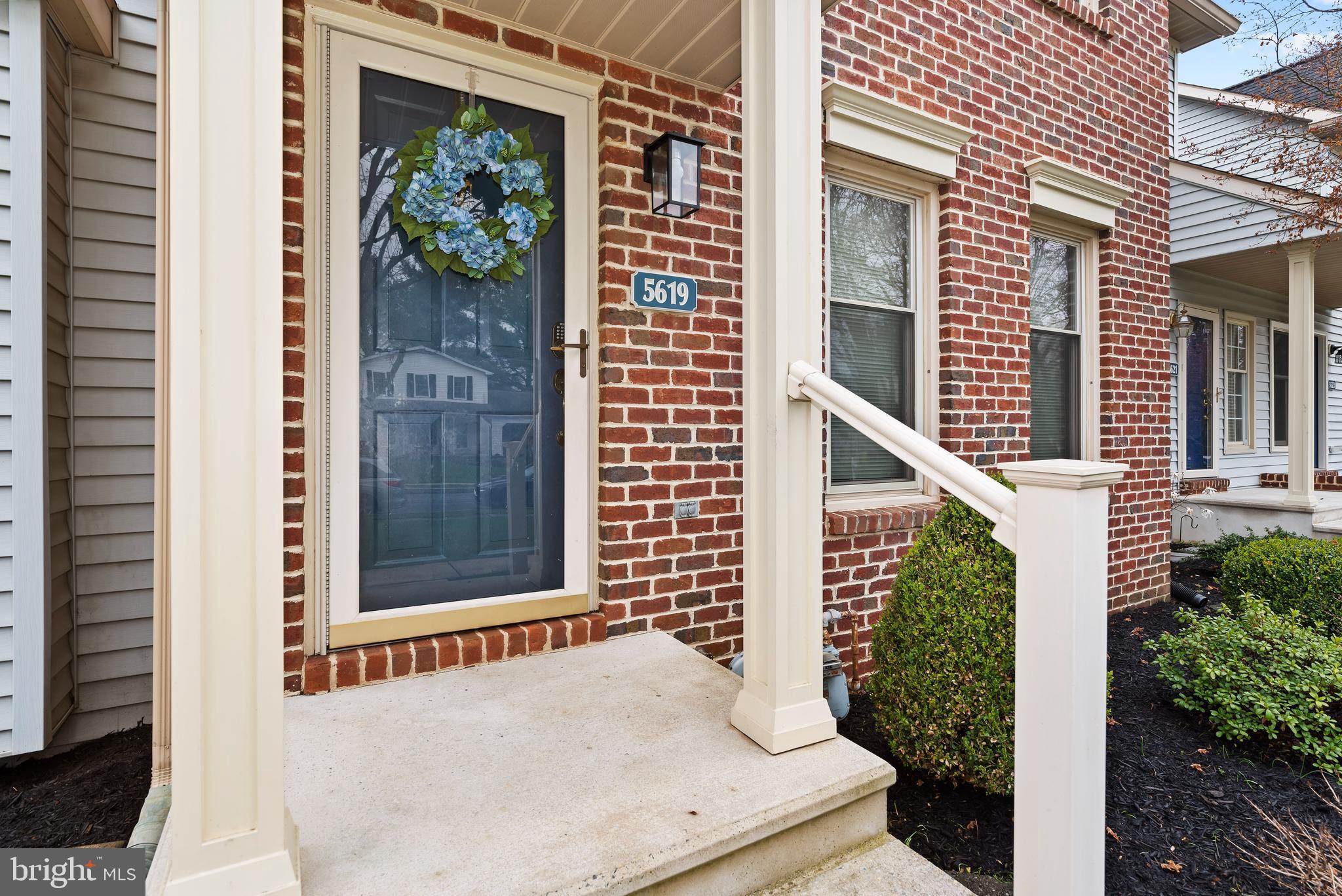 5619 Moreland Ct
