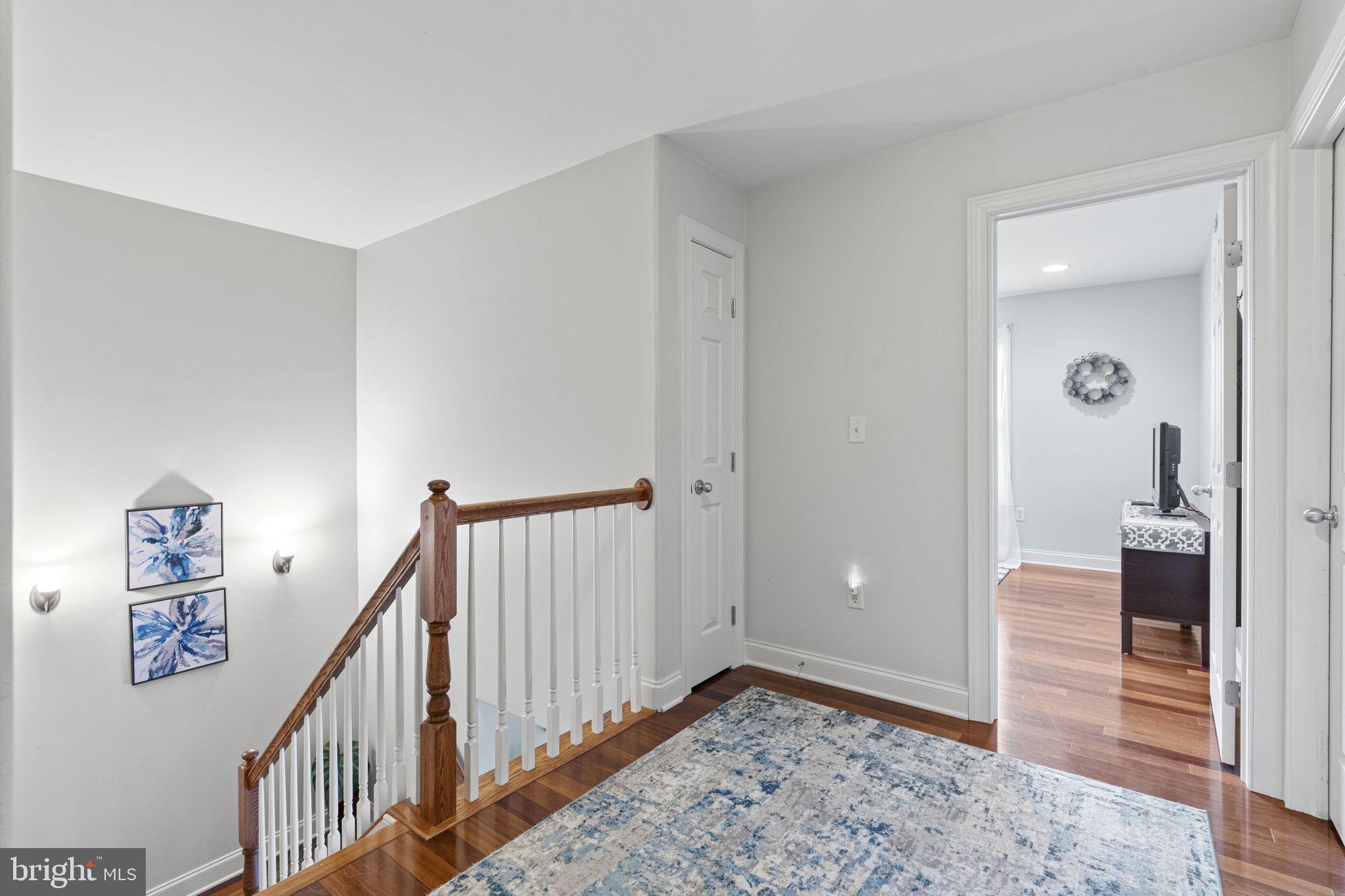 1913 Roxbury Ct
