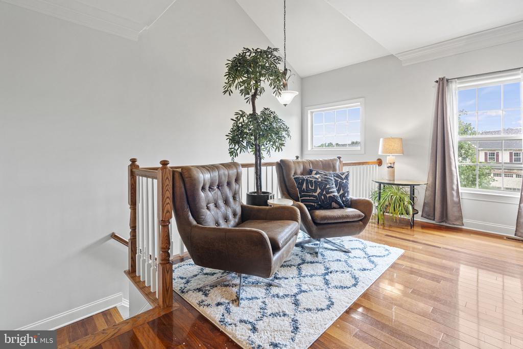 1913 Roxbury Ct