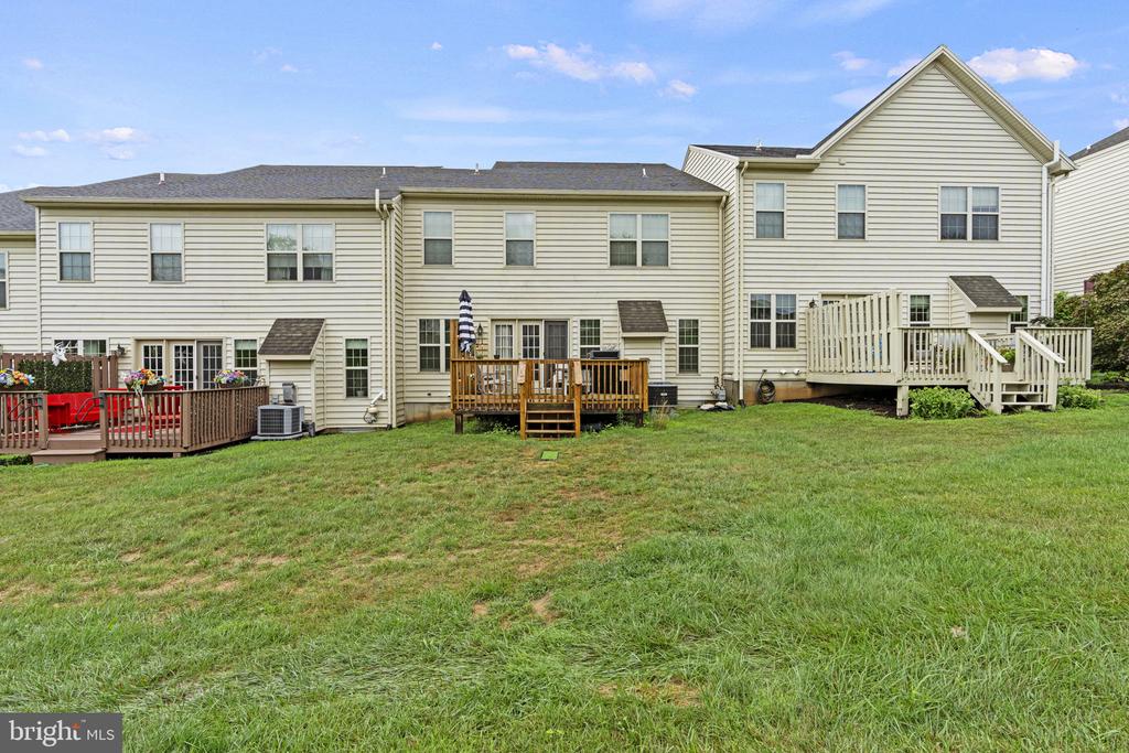 1913 Roxbury Ct
