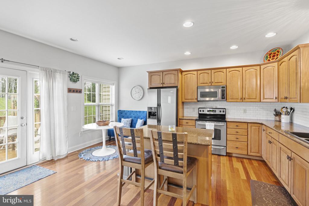1913 Roxbury Ct