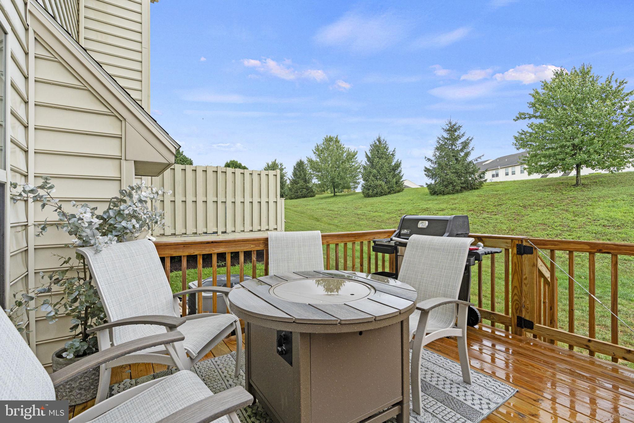 1913 Roxbury Ct
