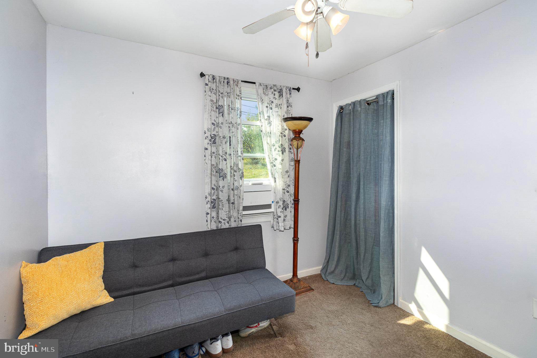 1885 Lambs Gap Rd