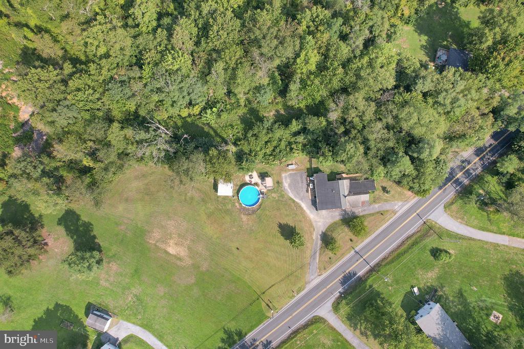 1885 Lambs Gap Rd