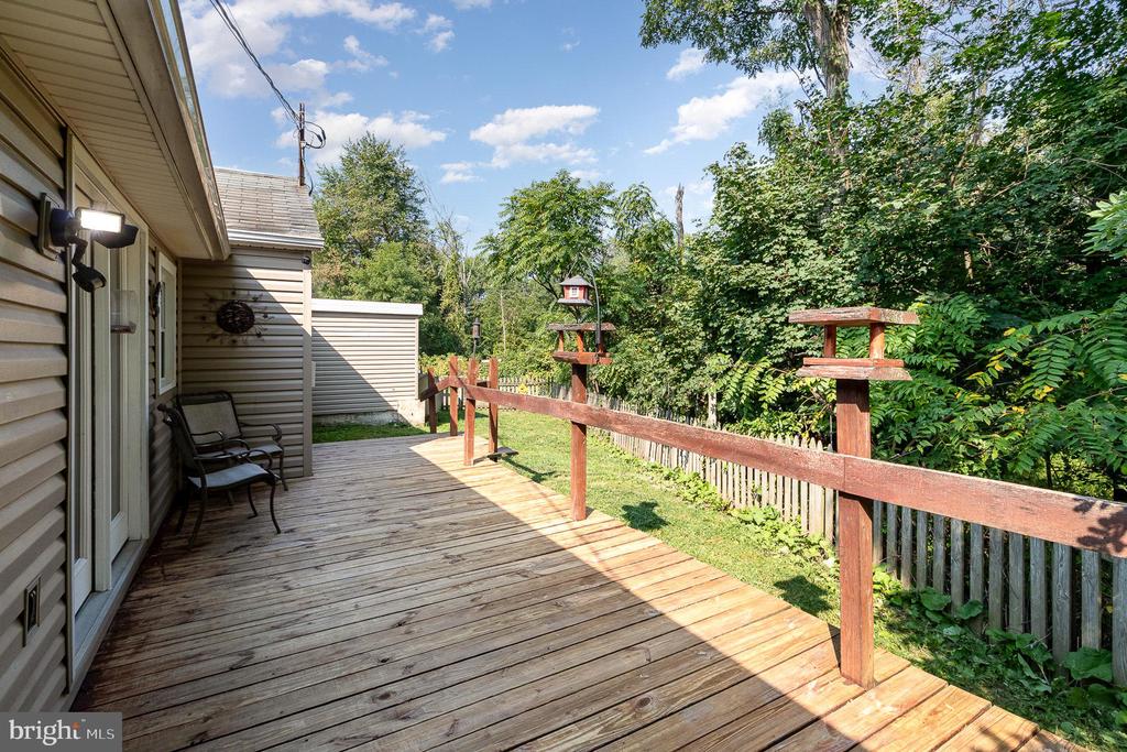 1885 Lambs Gap Rd