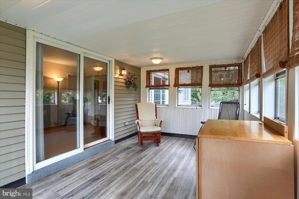 8 Bayberry Ct