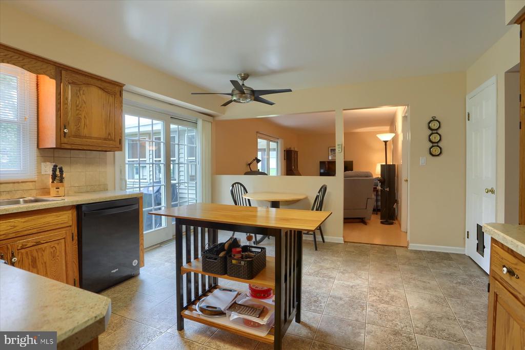 8 Bayberry Ct