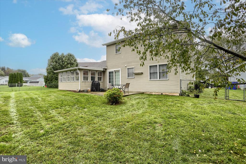 8 Bayberry Ct