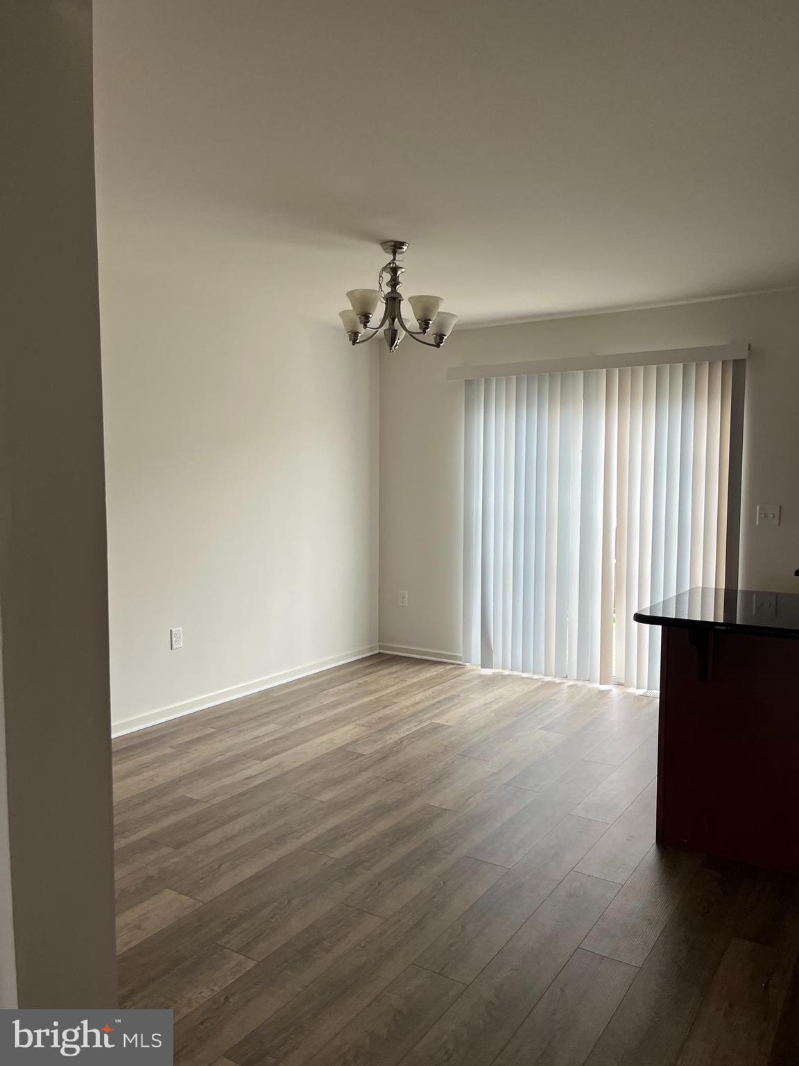 823 SCHOONER LN