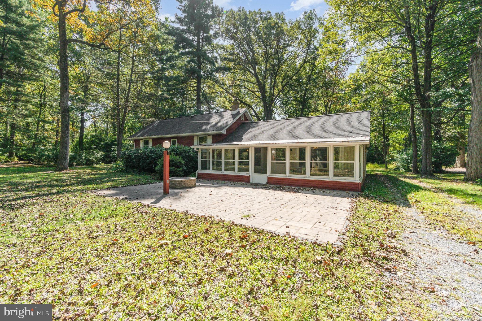 425 425 CRISWELL DRIVE