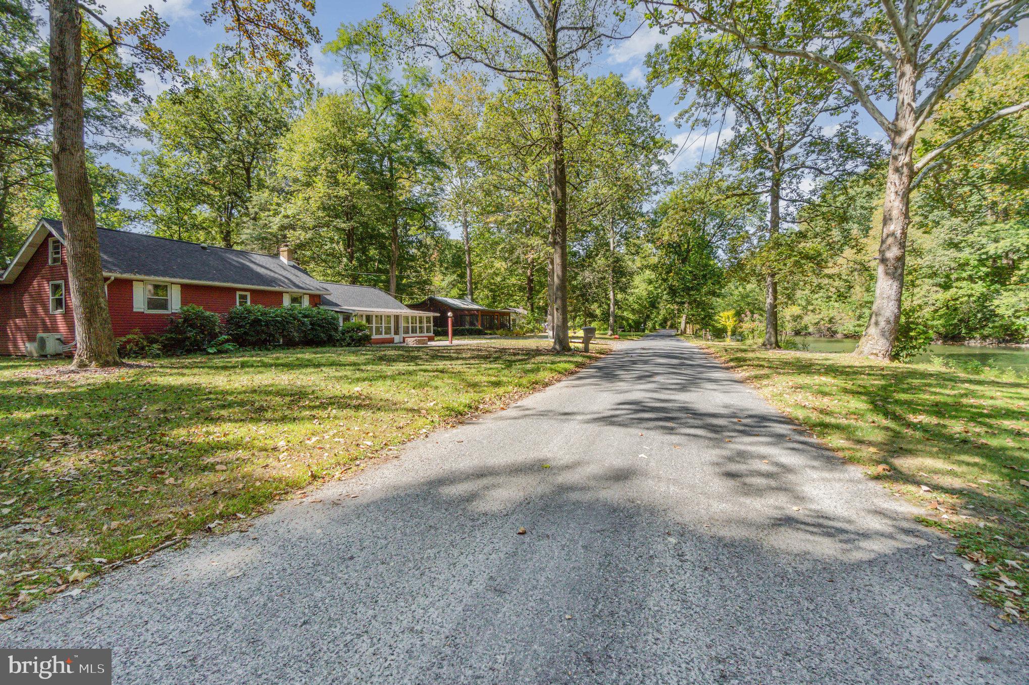 425 425 CRISWELL DRIVE