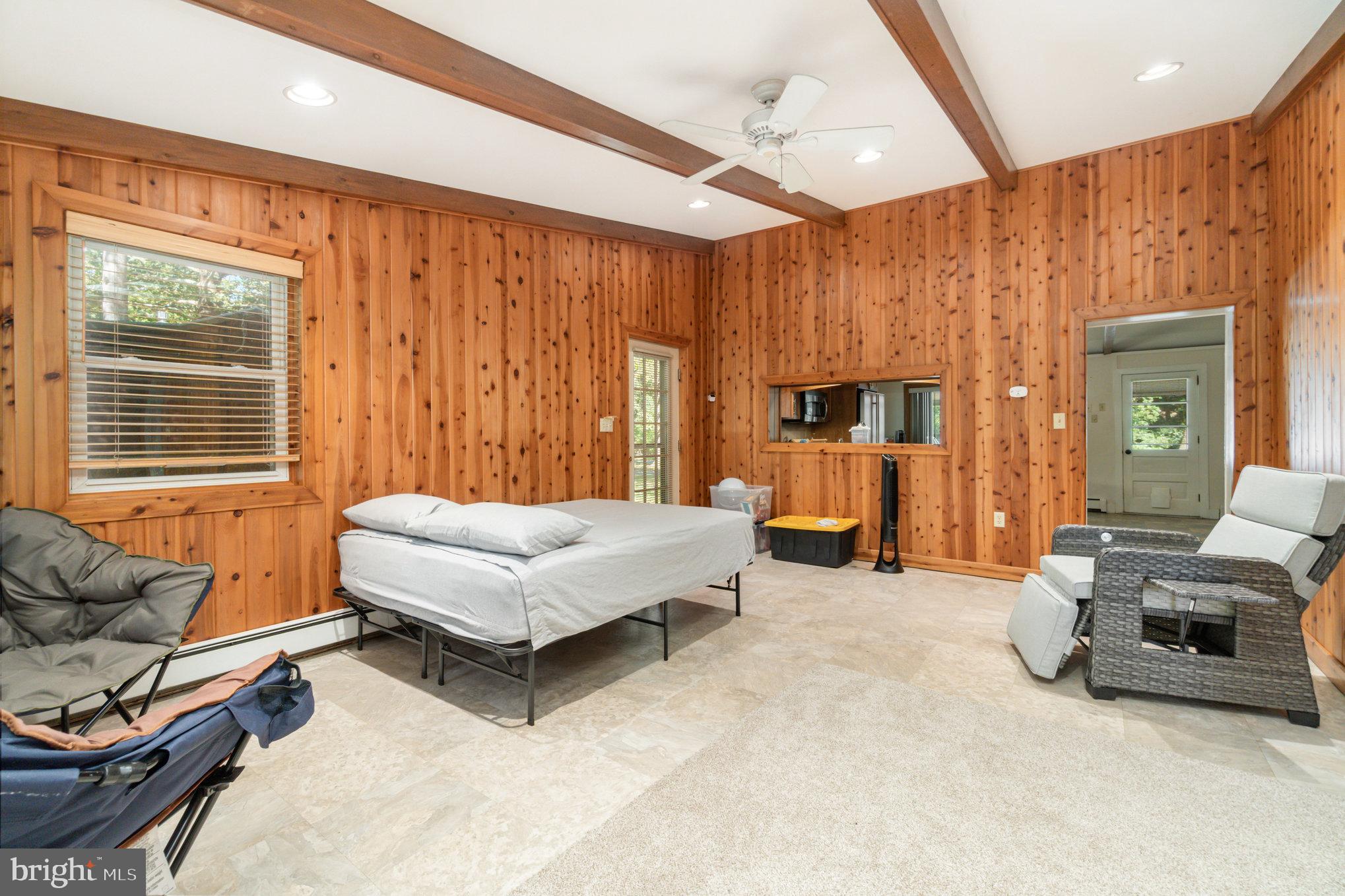 425 425 CRISWELL DRIVE