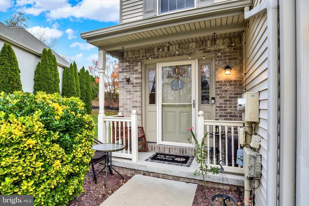 39 KEEFER WAY