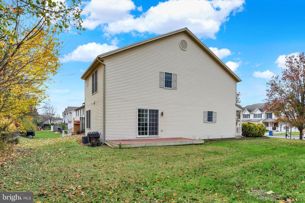 39 KEEFER WAY