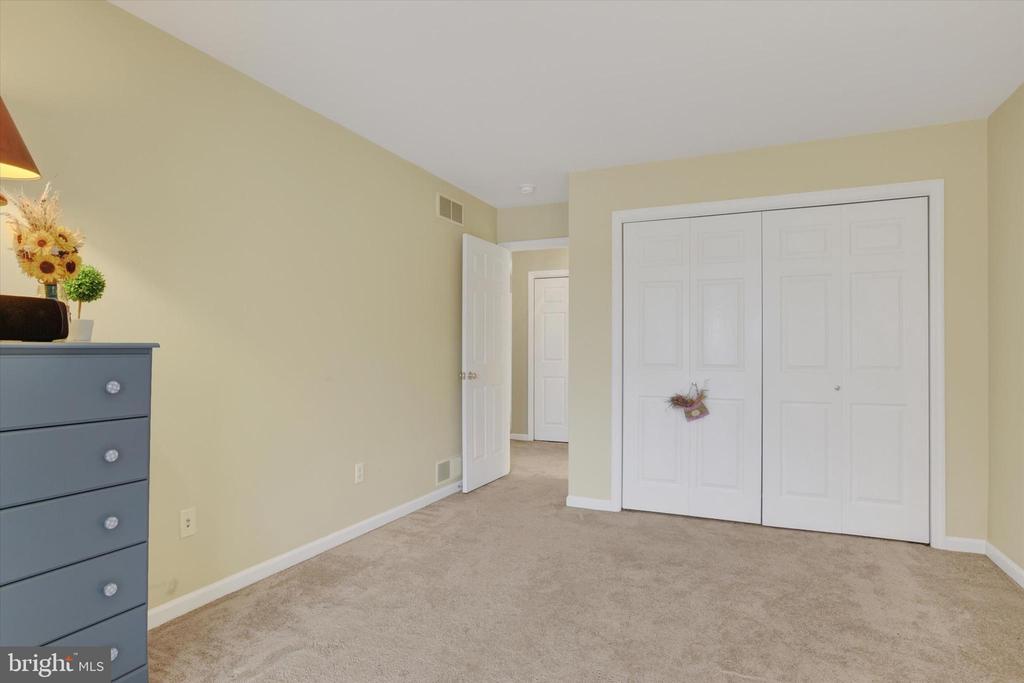 39 KEEFER WAY