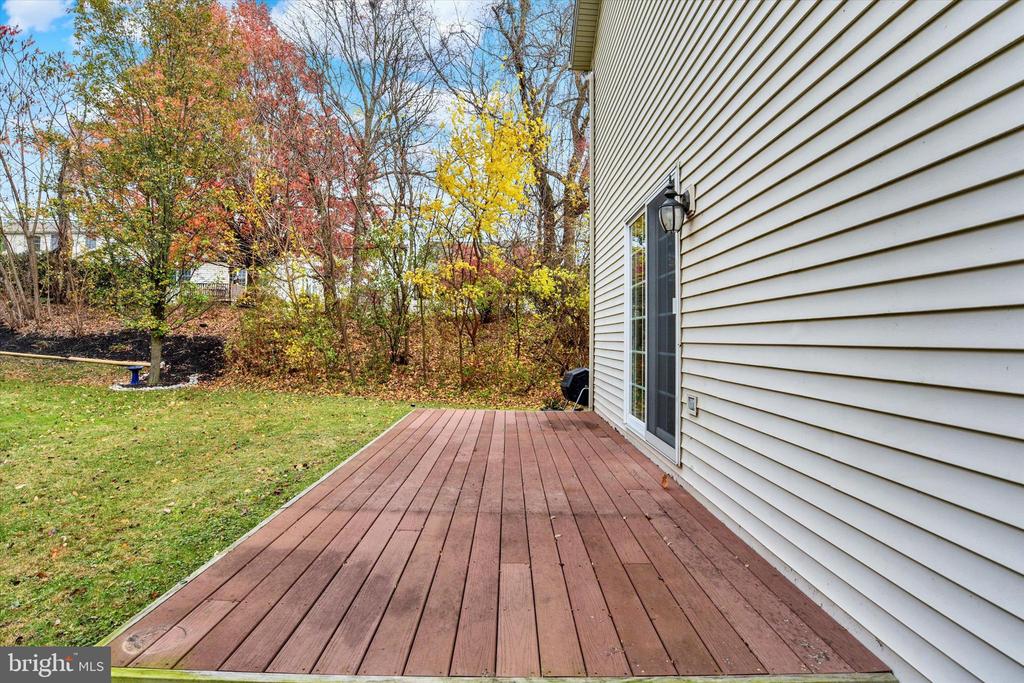 39 KEEFER WAY