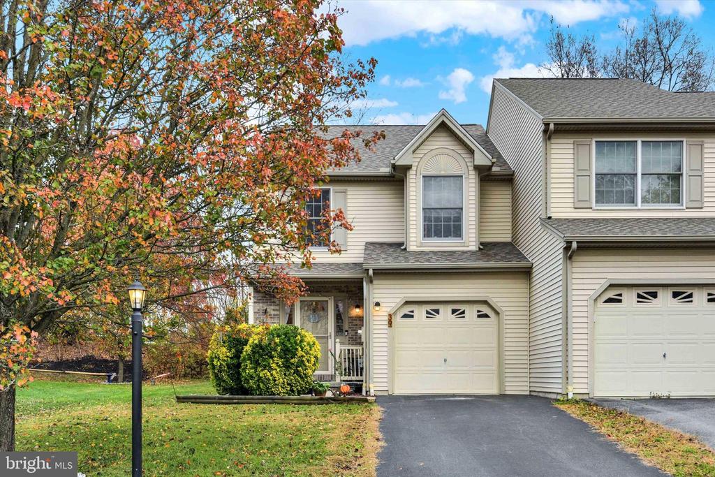 39 KEEFER WAY