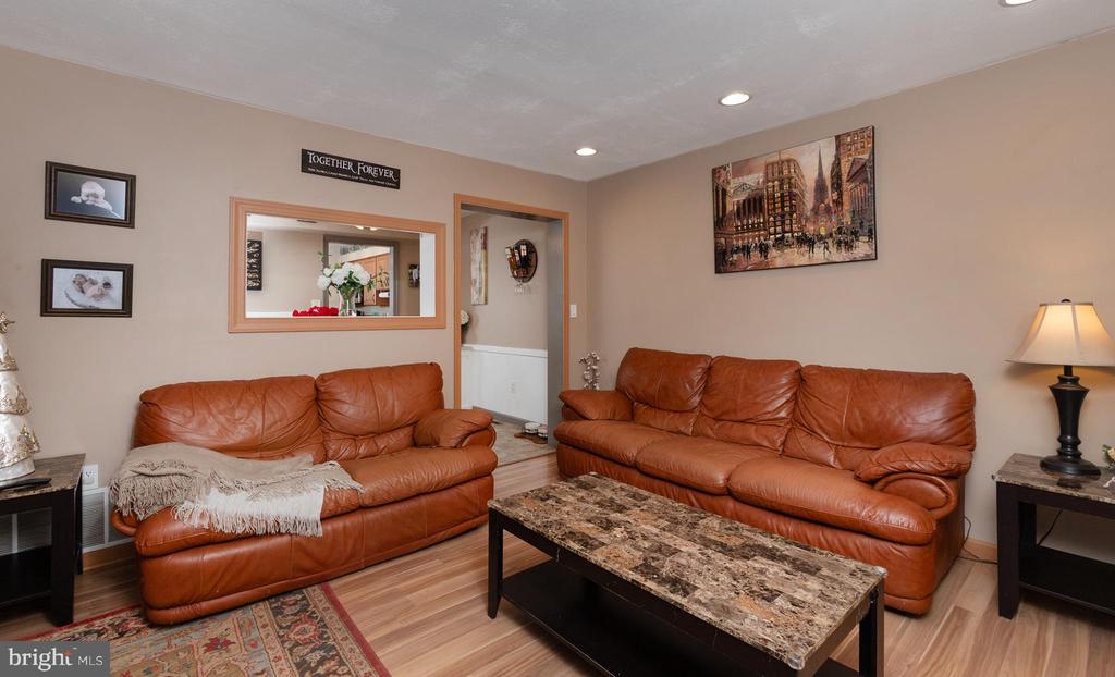 135 W VINE STREET