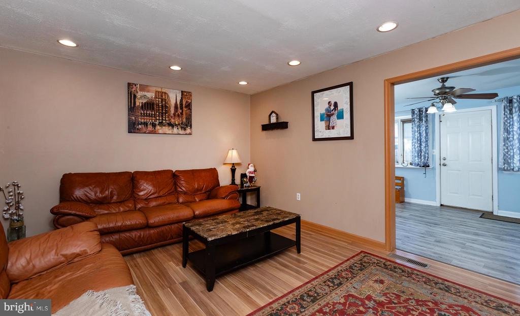 135 W VINE STREET